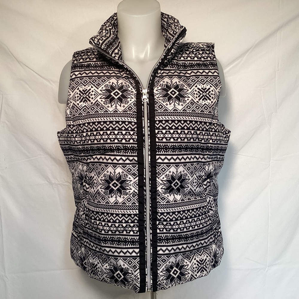 Lands' End Women’s Down Filled Puffer Vest Fair Isle Black & White Print Medium